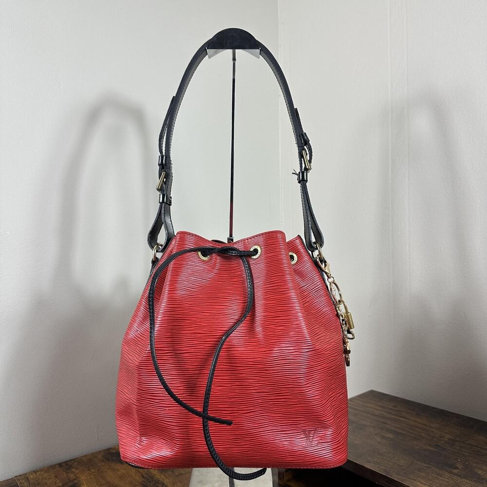 Louis Vuitton Vintage Epi Noe Bucket Bag Womens Medium Red Leather Black Trim